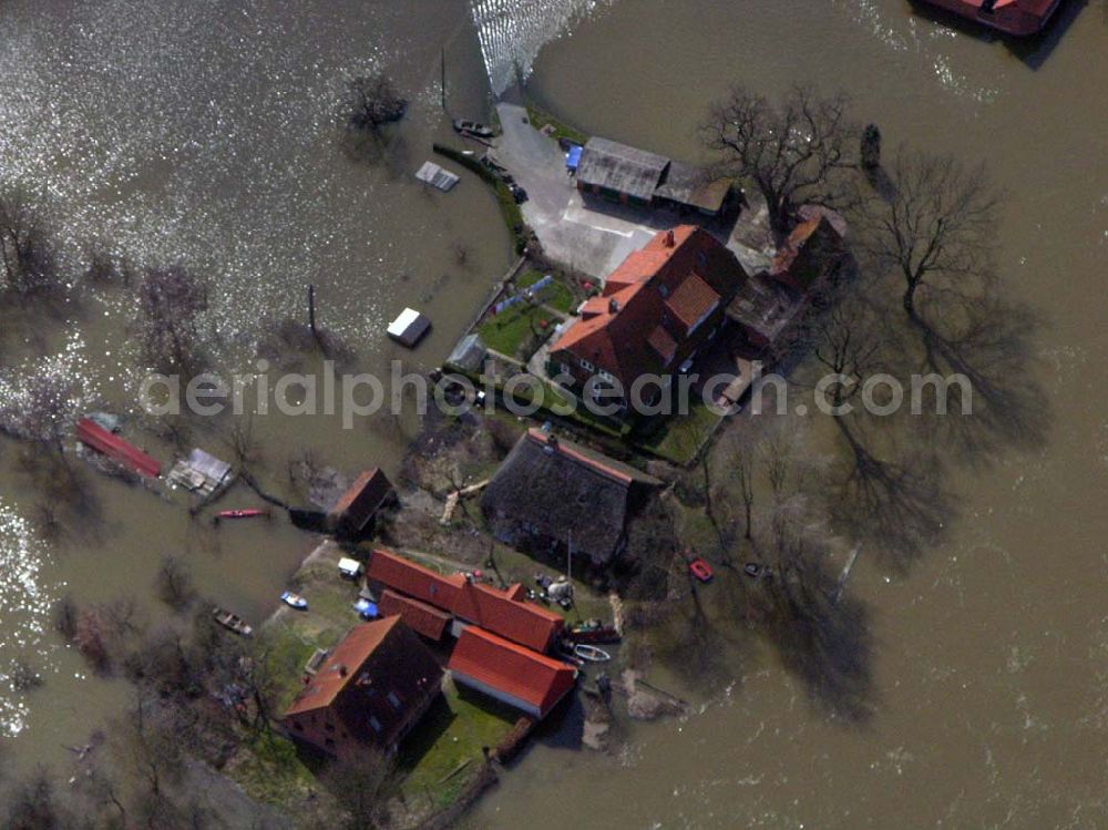 Aerial image Lauenburg - 10.04.2006 Lauenburg; Hochwasser der Elbe in Lauenburg / Schleswig-Holstein.