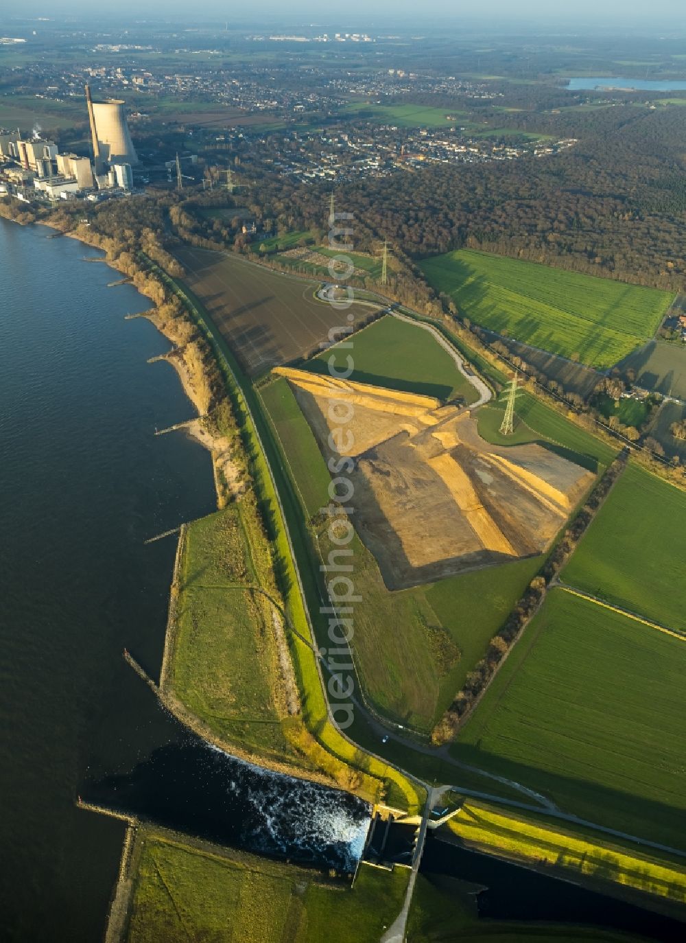 Dinslaken from above - Emscher flows into the Rhine near Dinslaken in North Rhine-Westphalia