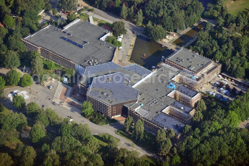 Aerial image Berlin - View at the construction site for energy renovation of the FEZ Leisure Centre in the Wuhlheide in the Köpenick district of Berlin. Operator is the FEZ - Berlin Kjfz-L-gBmbH, building contractor is the Berlin Senate Department for Urban Development Regulation