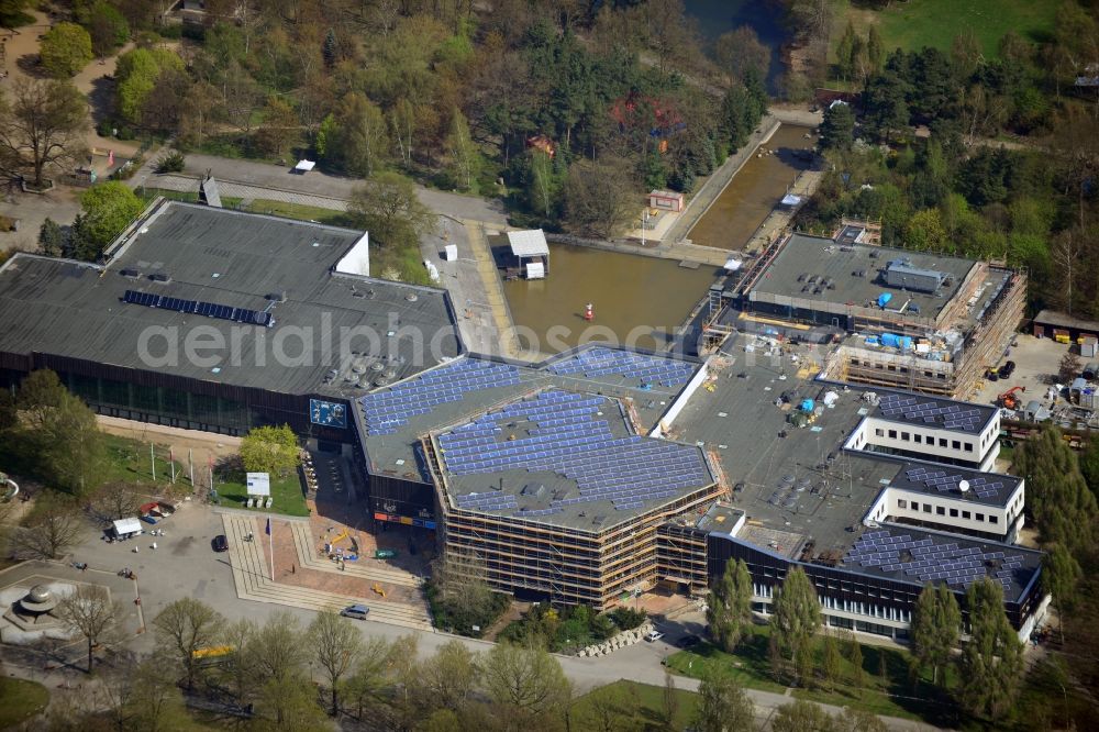Aerial photograph Berlin - View at the construction site for energy renovation of the FEZ Leisure Centre in the Wuhlheide in the Köpenick district of Berlin. Operator is the FEZ - Berlin Kjfz-L-gBmbH, building contractor is the Berlin Senate Department for Urban Development Regulation