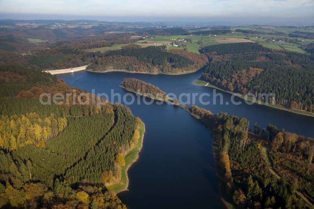 Aerial photograph Breckerfeld Ennepetal - Ennepetal lock surrounded by autumnal forest areas in Breckerfeld at Ennepetal in North Rhine-Westphalia