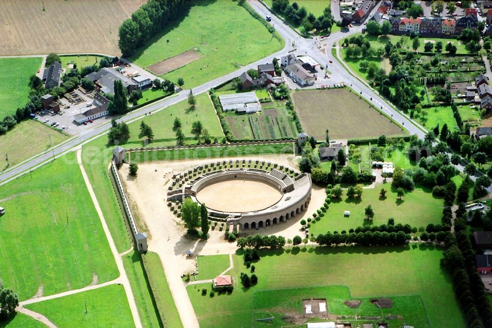 Aerial image Xanten - Historical attraction of the ensemble amphitheater of Selfie-Point APX – Archaeologischer Park Xanten in the state North Rhine-Westphalia