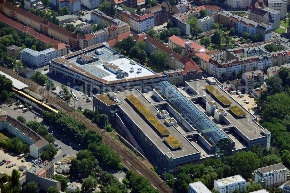 Berlin from the bird's eye view: View of shopping center on Elcknerplatz at Berlin - Köpenick