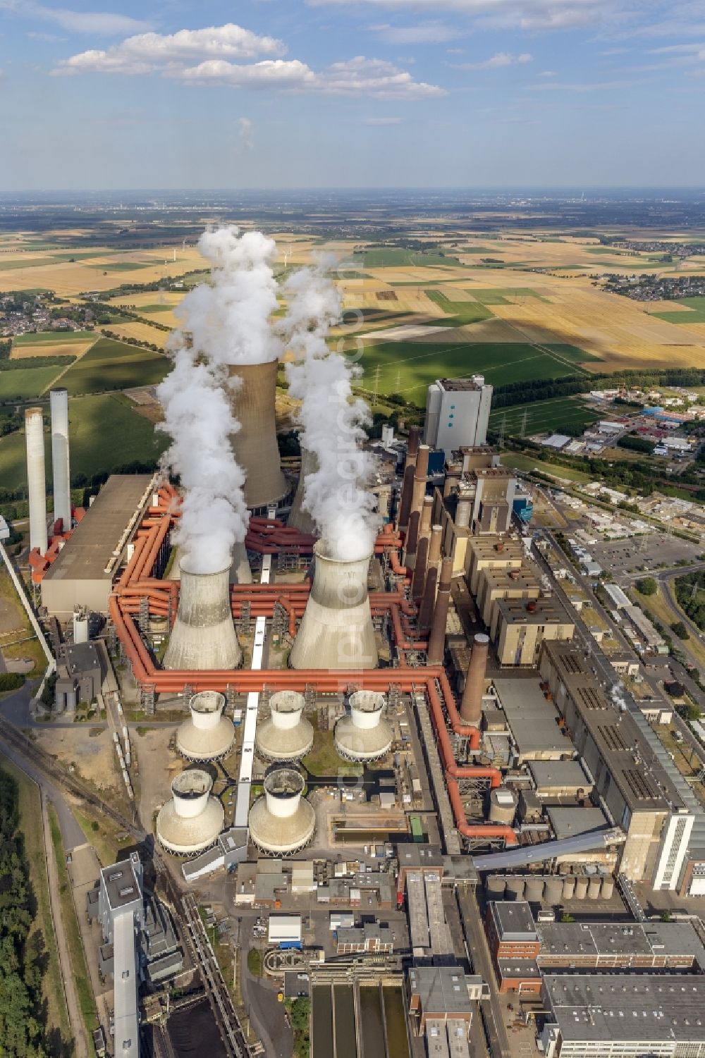 Niederaußem from the bird's eye view: Ensemble of the RWE coal power plant in Neurath and Niederaussem in North Rhine-Westphalia