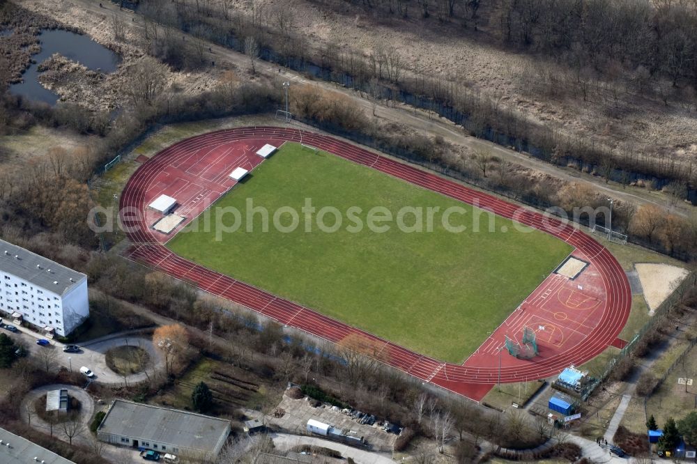 Berlin from above - Ensemble of sports grounds ATHLETIK-CLUB BERLIN e.V. Lubminer Strasse in the district Kaulsdorf in Berlin