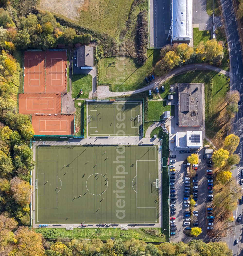 Aerial photograph Hagen - Ensemble of sports grounds Bezirkssportanlage Emst in Hagen in the state North Rhine-Westphalia, Germany