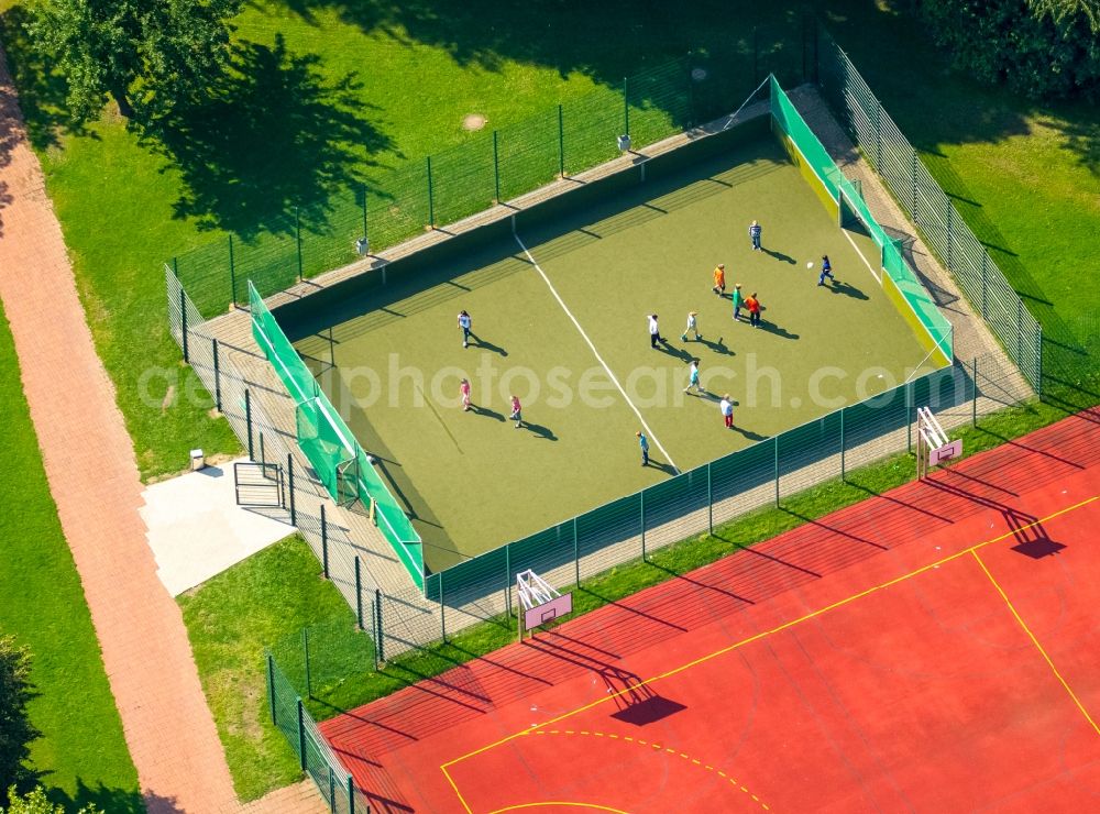 Bünde from above - Ensemble of sports grounds of the Schulzentrum Nord in Buende in the state North Rhine-Westphalia