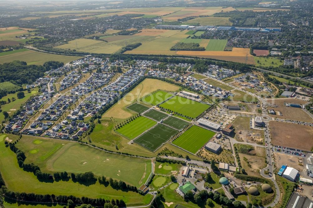 Dortmund from the bird's eye view: Ensemble of sports grounds of BVB Trainingszentrum on Adi-Preissler-Allee in the district Brackel in Dortmund in the state North Rhine-Westphalia, Germany