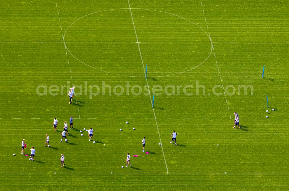 Dortmund from above - Ensemble of sports grounds of BVB Trainingszentrum on Adi-Preissler-Allee in the district Brackel in Dortmund at Ruhrgebiet in the state North Rhine-Westphalia, Germany