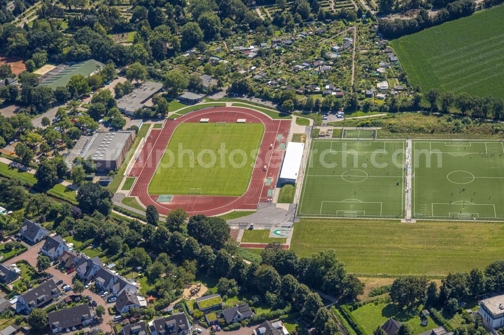 Aerial image Dinslaken - Ensemble of sports grounds in Dinslaken in the state North Rhine-Westphalia