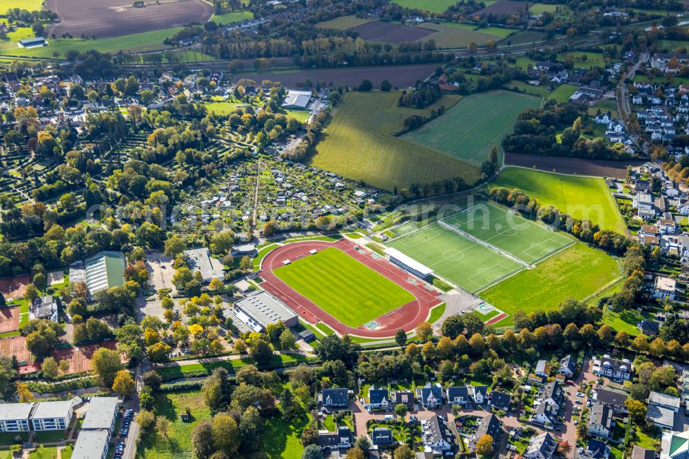 Aerial image Dinslaken - Ensemble of sports grounds in Dinslaken in the state North Rhine-Westphalia