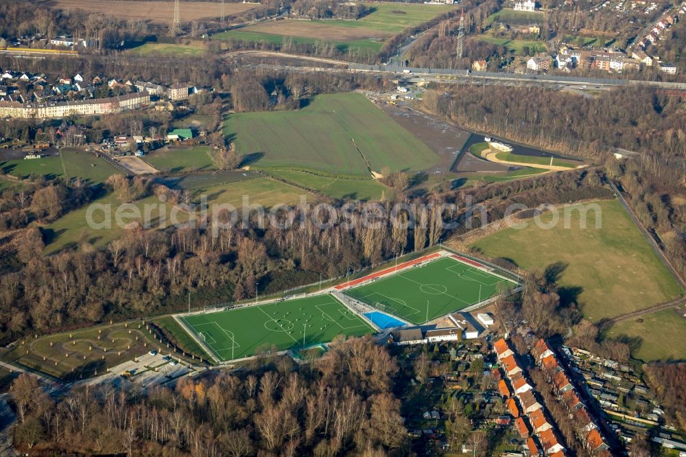 Aerial photograph Essen - Ensemble of sports grounds of DJK Essen-Katernberg 1919 e.V. on Meerbruchstrasse in the district Katernberg in Essen in the state North Rhine-Westphalia, Germany