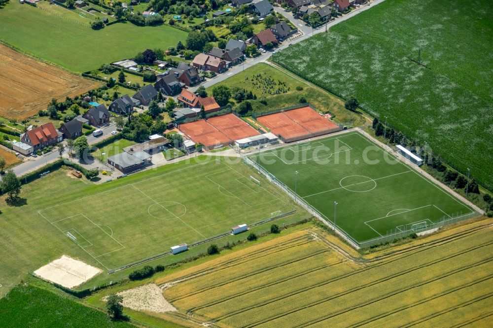 Sendenhorst from above - Ensemble of sports grounds of DJK Gruen-Weiss Albersloh 1954 e.V. on Adolfshoehe in Sendenhorst in the state North Rhine-Westphalia, Germany