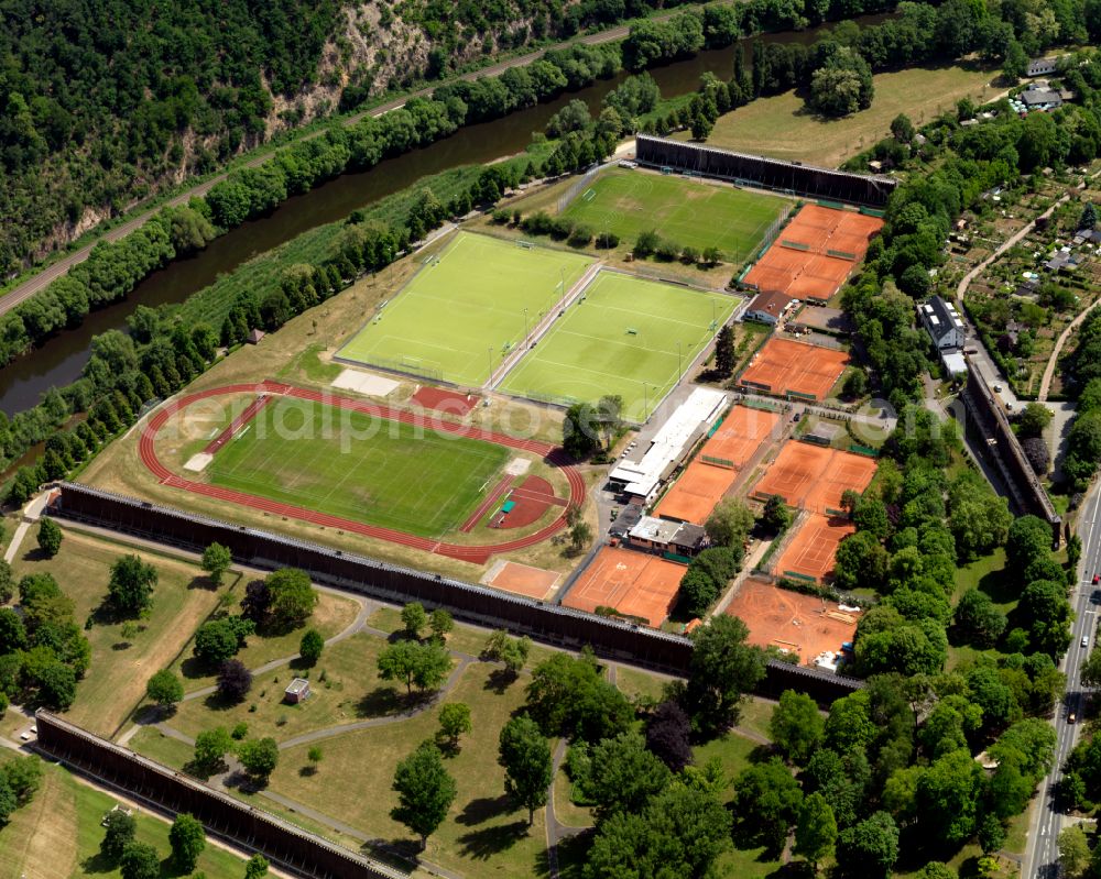 Aerial photograph Bad Kreuznach - Ensemble of sports grounds Friedrich-Moebus-Stadion on street Pfingstwiese in Bad Kreuznach in the state Rhineland-Palatinate, Germany