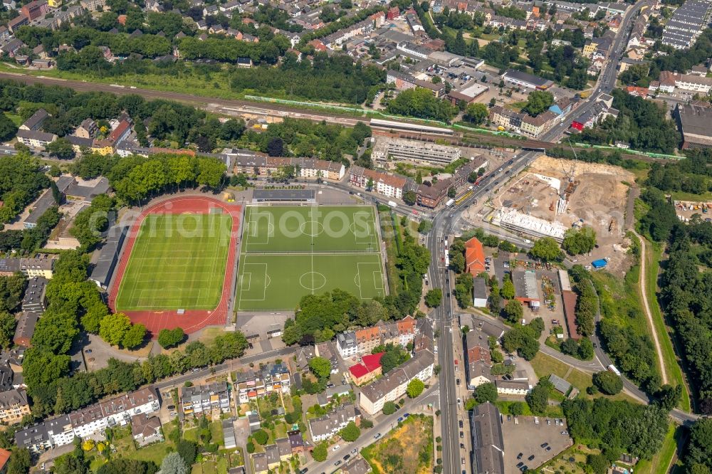 Essen from above - Ensemble of sports grounds on Hoevelstrasse - Baeuminghausstrasse in Essen in the state North Rhine-Westphalia, Germany