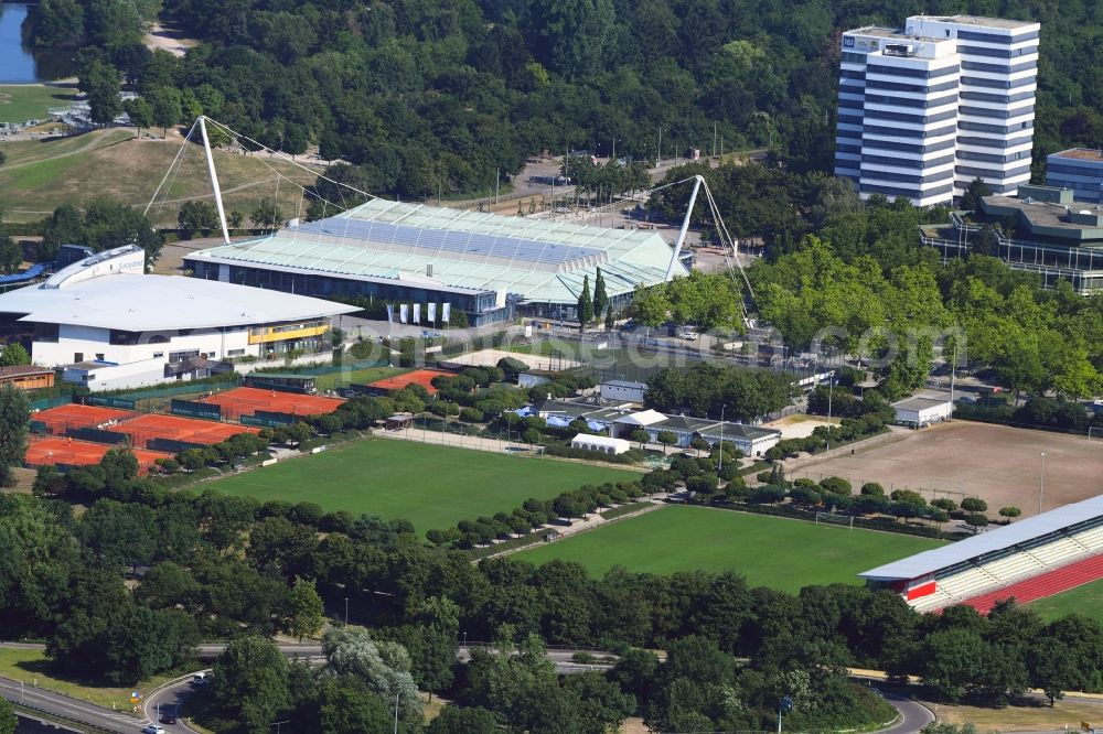 Aerial photograph Karlsruhe - Ensemble of sports grounds of SV Karlsruhe-Beiertheim on Hermann-Veit-Strasse in Karlsruhe in the state Baden-Wurttemberg, Germany