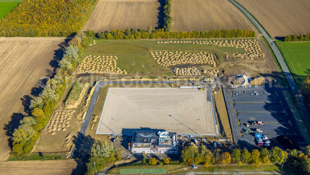 Aerial image Hamm - Ensemble of sports grounds An of Lohschule in Hamm in the state North Rhine-Westphalia, Germany