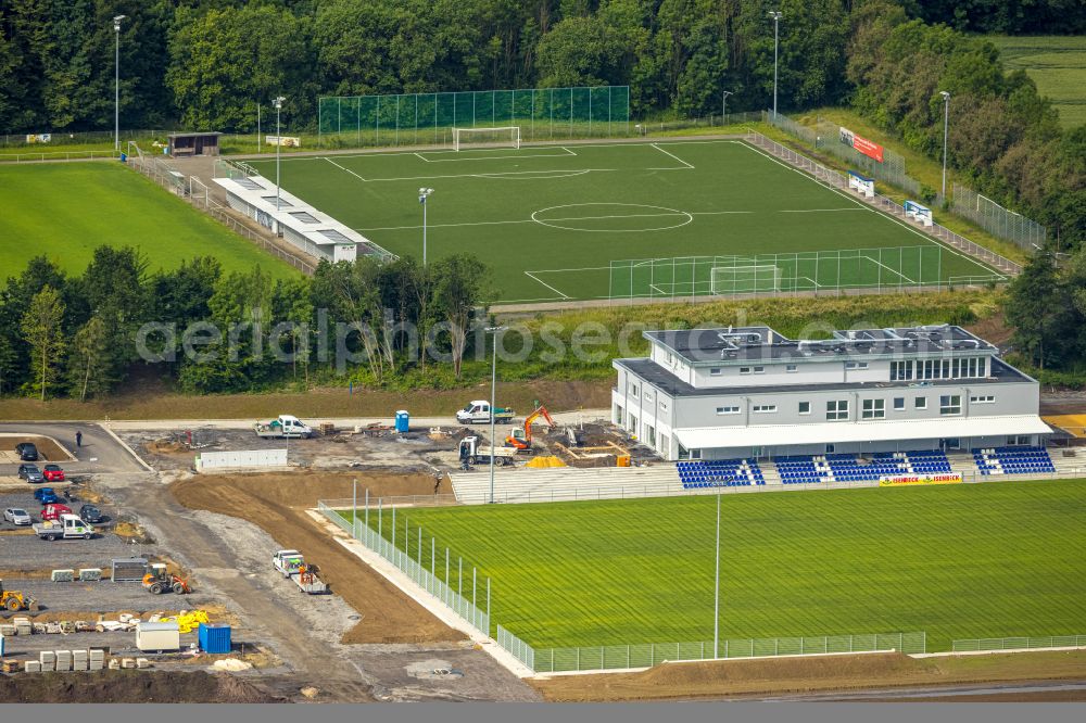 Aerial photograph Rhynern - Ensemble of sports grounds An of Lohschule in Rhynern at Ruhrgebiet in the state North Rhine-Westphalia, Germany