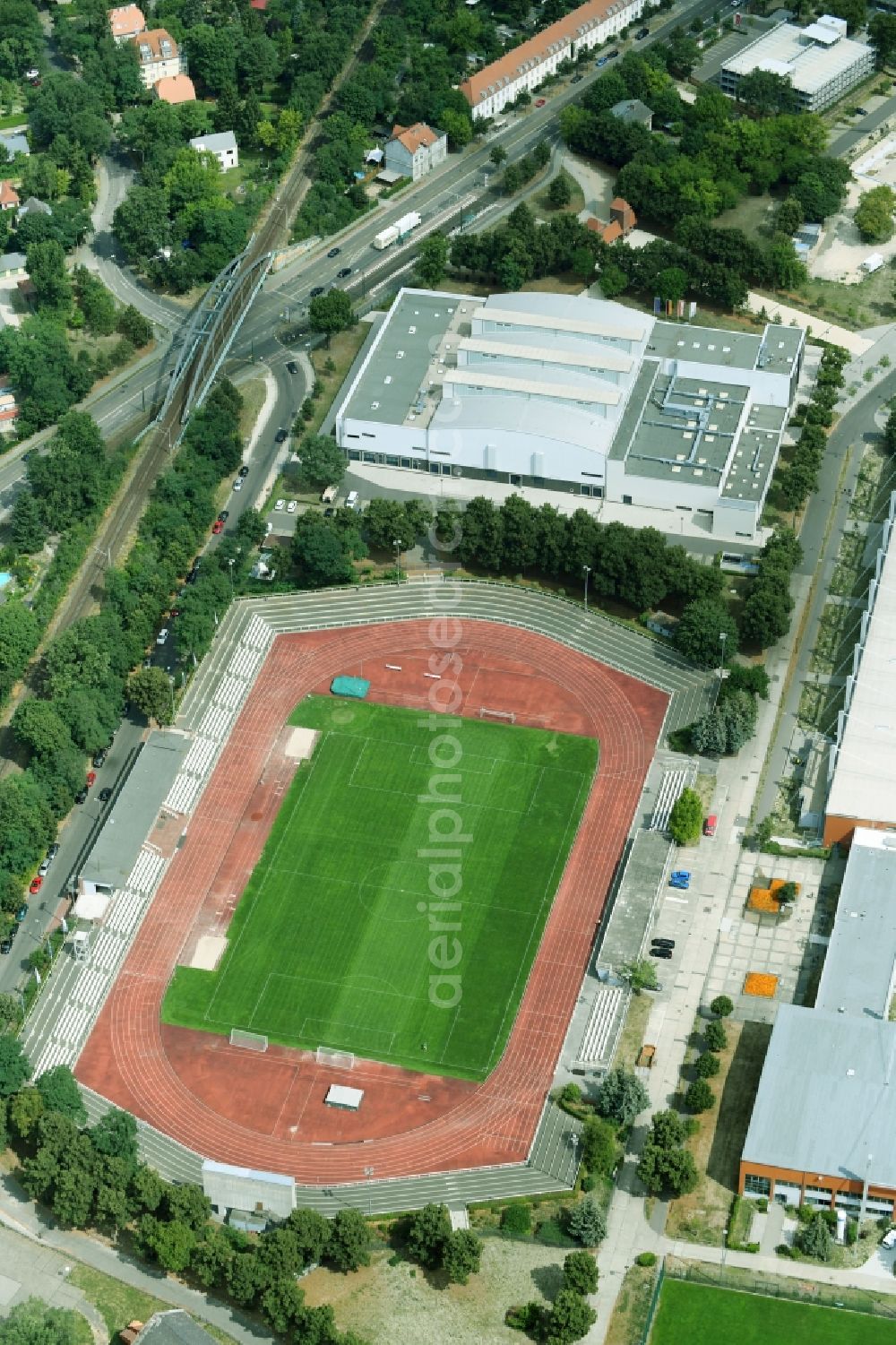 Aerial image Potsdam - Ensemble of sports grounds Maerkischer Turnerbund Brandenburg e. V. - MTB on Olympischer Weg in the district Westliche Vorstadt in Potsdam in the state Brandenburg, Germany