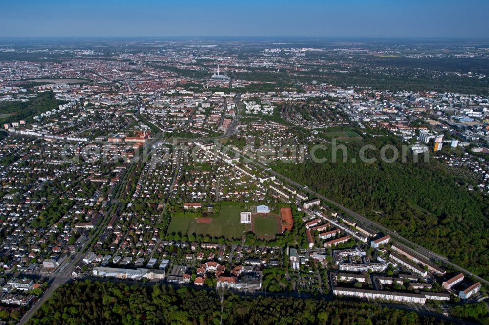 München from the bird's eye view: Ensemble of sports grounds MTV - Maenner - Turn - Verein Muenchen on Werdenfelsstrasse in the district Sendling-Westpark in Munich in the state Bavaria, Germany