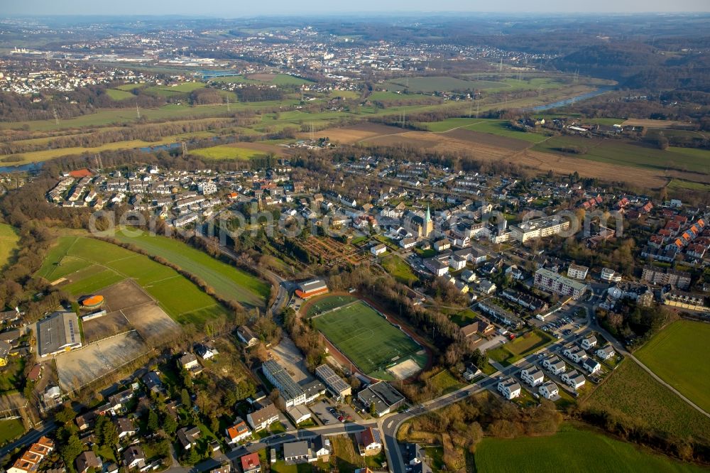 Hattingen from above - Ensemble of sports grounds of Nikolaus-Gross-Schule on Rueggenweg in Hattingen in the state North Rhine-Westphalia