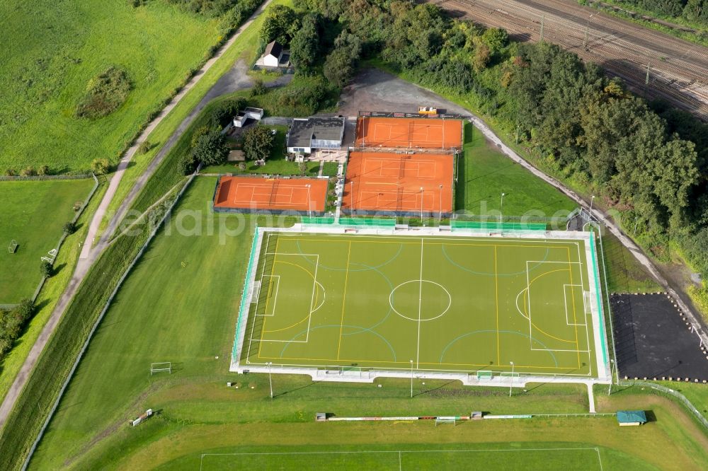 Hamm from the bird's eye view: Ensemble of sports grounds on Philipp-Reis-Strasse in Hamm in the state North Rhine-Westphalia, Germany