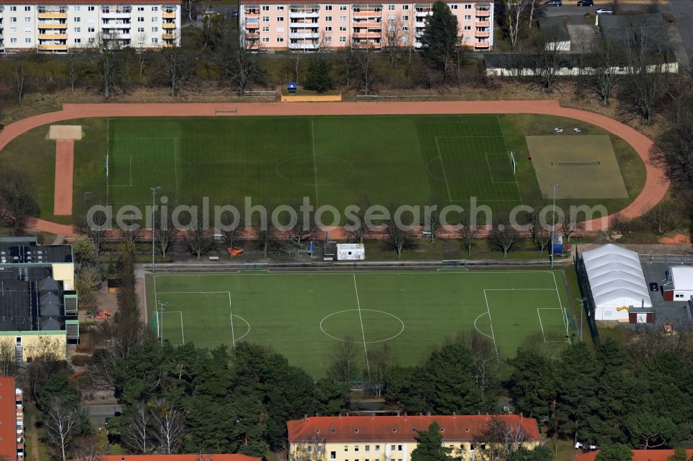 Potsdam from above - Ensemble of sports grounds Rosenstrasse - Franz-Mehring-Strasse in the district Babelsberg in Potsdam in the state Brandenburg