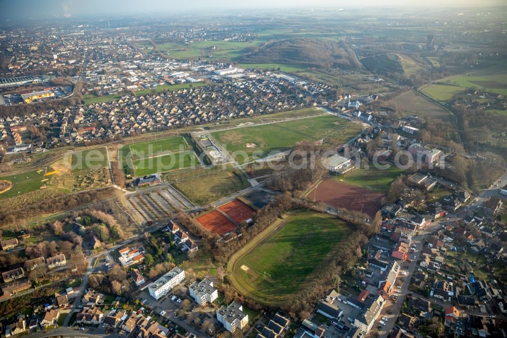 Aerial image Hamm - Ensemble of sports grounds on Schachtstrasse on Lippepark Honm - Schacht Franz in Hamm in the state North Rhine-Westphalia, Germany