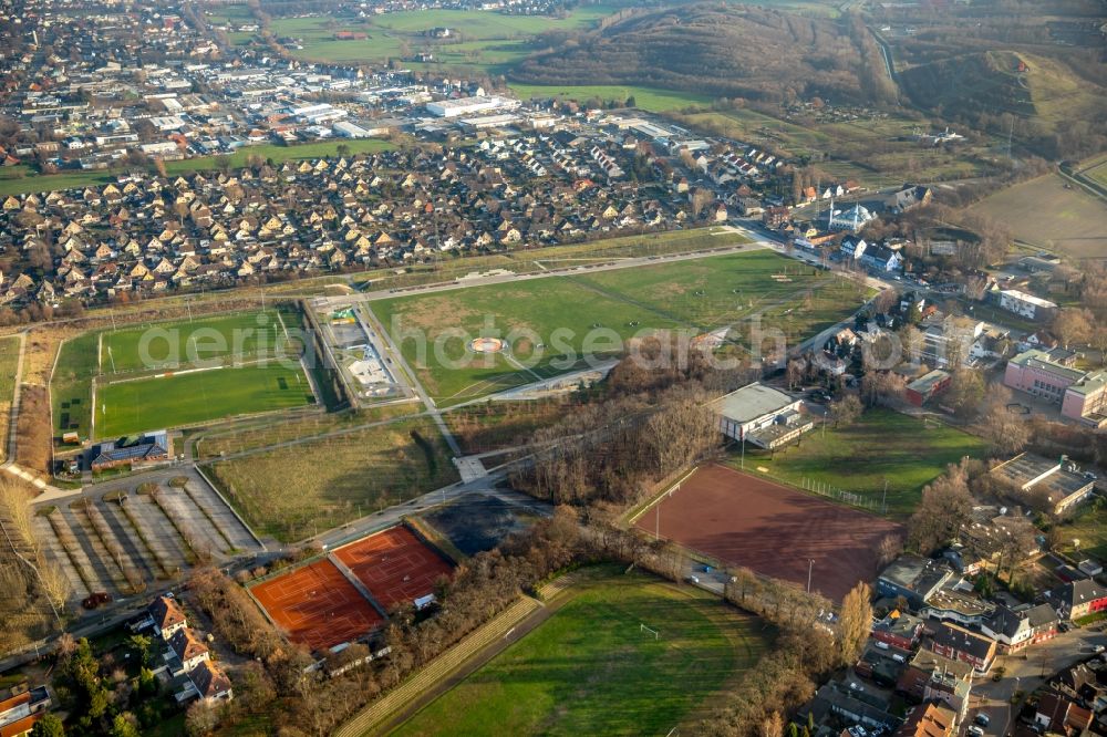 Aerial image Hamm - Ensemble of sports grounds on Schachtstrasse on Lippepark Honm - Schacht Franz in Hamm in the state North Rhine-Westphalia, Germany