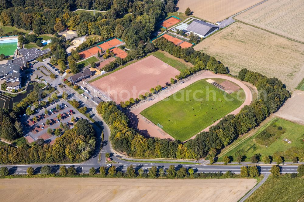 Pelkum from above - Ensemble of sports grounds on Selbachpark in Pelkum at Ruhrgebiet in the state North Rhine-Westphalia, Germany