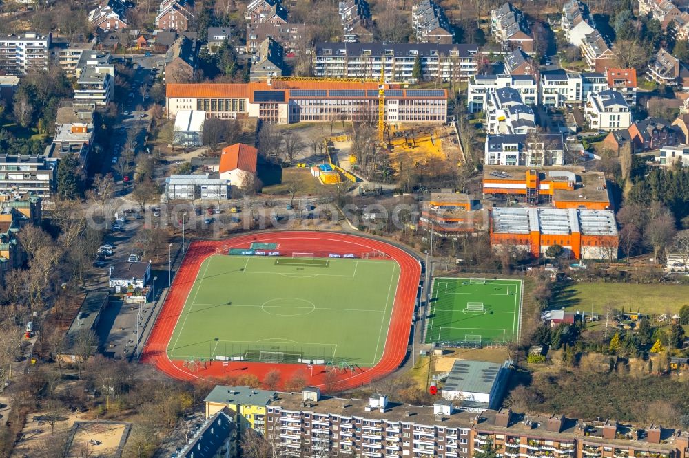 Aerial image Düsseldorf - Ensemble of sports grounds of Sport Club Duesseldorf-West on Schorlemerstrasse in Duesseldorf in the state North Rhine-Westphalia, Germany