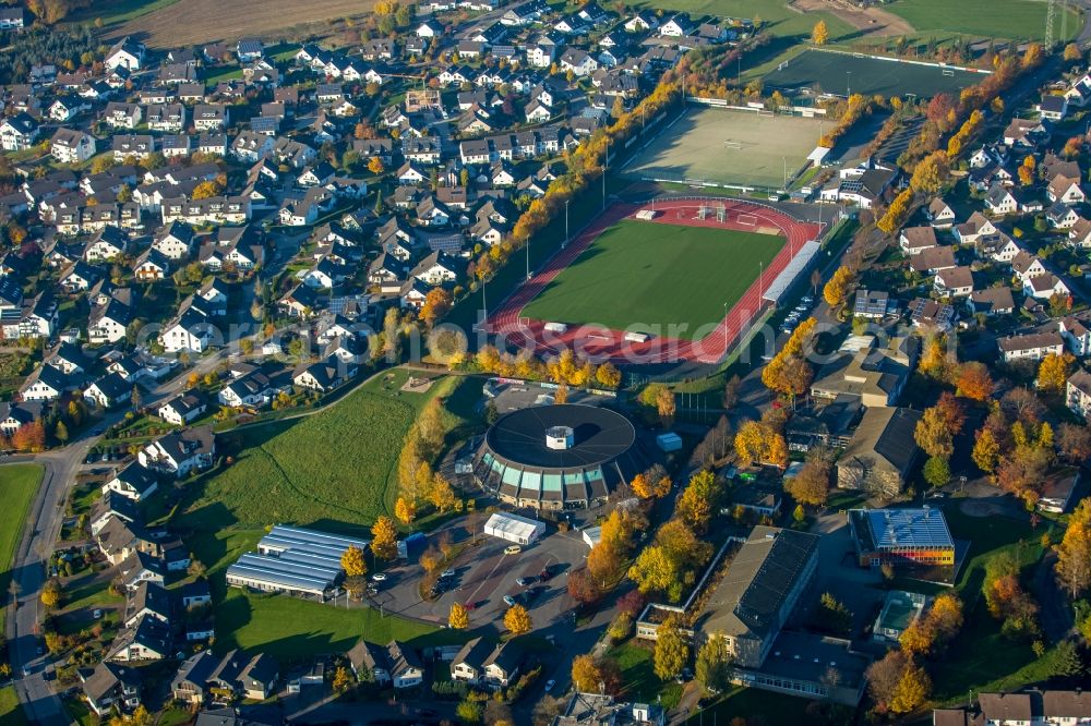 Aerial image Attendorn - Ensemble of sports grounds and halls in Attendorn in the state of North Rhine-Westphalia. The facilities include the round gymnastics hall Rundturnhalle