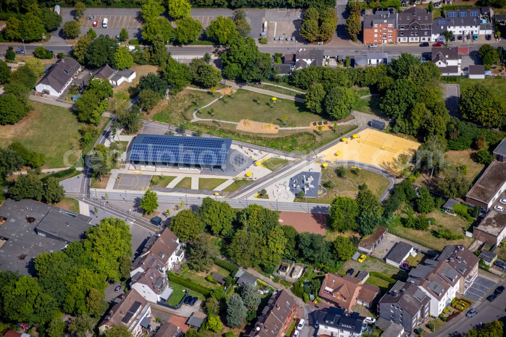 Aerial photograph Mülheim an der Ruhr - Ensemble of sports grounds Sportpark Styrum in Muelheim on the Ruhr at Ruhrgebiet in the state North Rhine-Westphalia, Germany