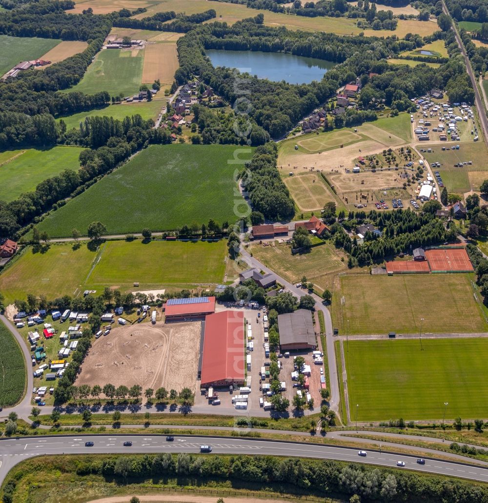 Aerial image Vadrup - Ensemble of sports grounds of Sportvereins Ems Westbevern von 1923 e.V. in Vadrup in the state North Rhine-Westphalia, Germany