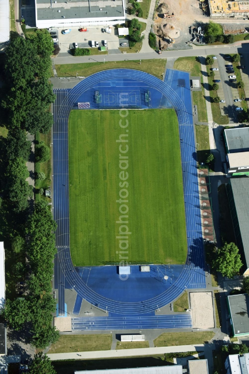 Leipzig from the bird's eye view: Ensemble of sports grounds of Sportwissenschaftliche Fakultaet der Universitaet Leipzig in Leipzig in the state Saxony