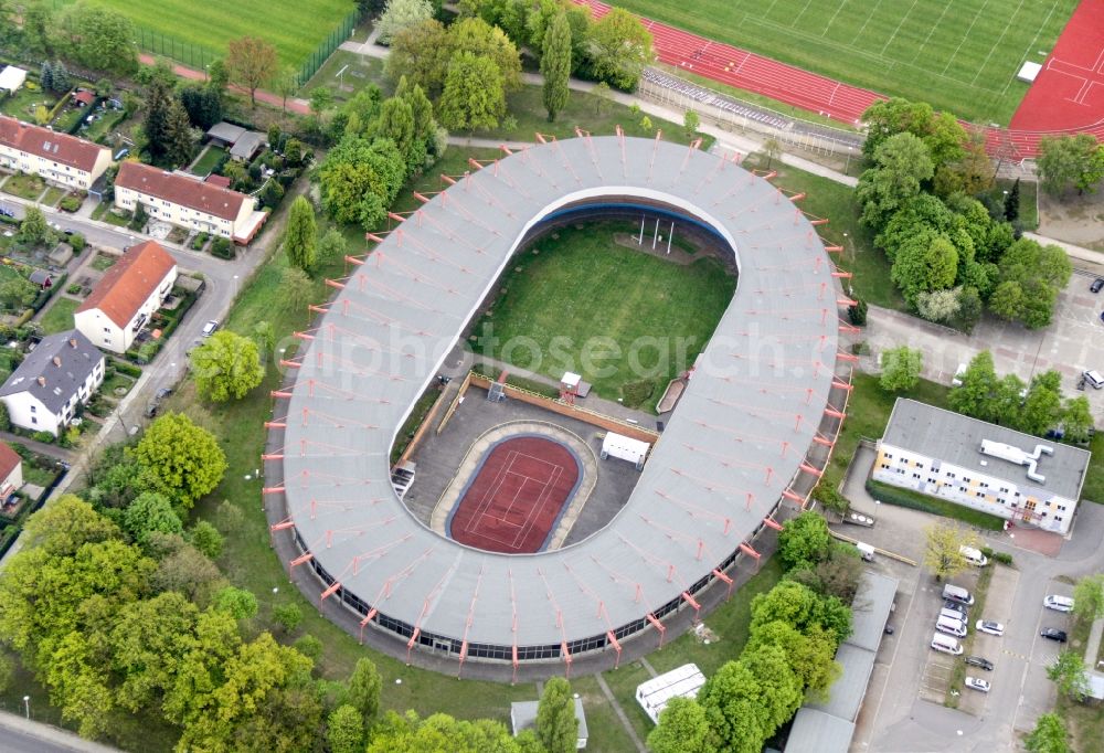 Cottbus from above - Ensemble of sports grounds Sportzentrum in Cottbus in the state Brandenburg. Es ist eines der groessten und modernsten Sportanlagen im Land Brandenburg einschl. Radsportanlage