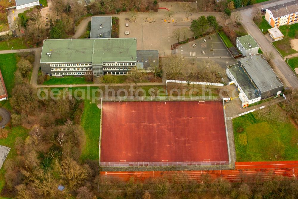 Mülheim an der Ruhr from above - Ensemble of sports grounds - Tennisplace on Ernst-Tommes-Strasse in Muelheim on the Ruhr in the state North Rhine-Westphalia