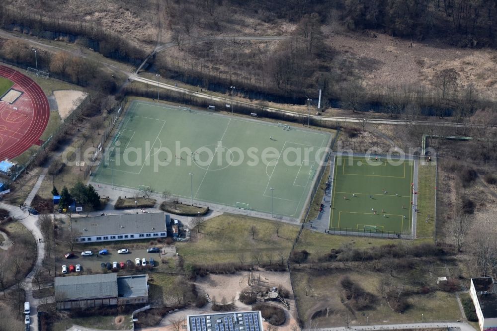 Berlin from the bird's eye view: Ensemble of sports grounds Teterower Ring in the district Kaulsdorf in Berlin