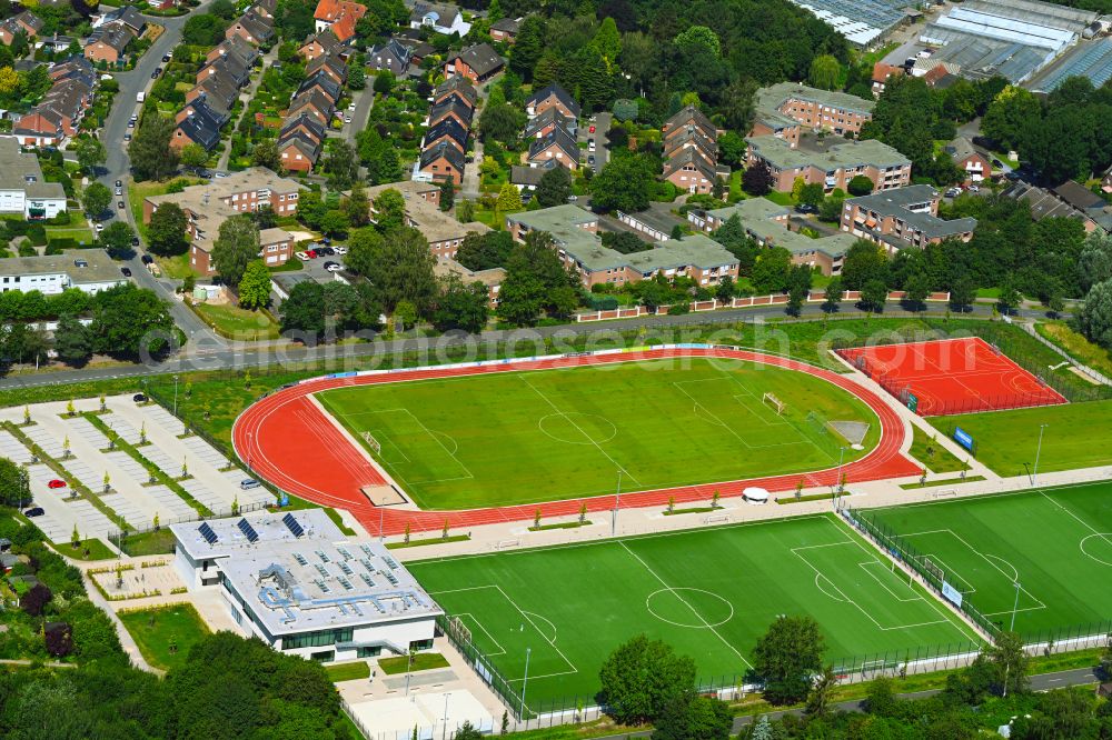 Münster from the bird's eye view: Ensemble of sports grounds of TSV Handorf 1926/64 e.V. on street Hobbeltstrasse in Muenster in the state North Rhine-Westphalia, Germany