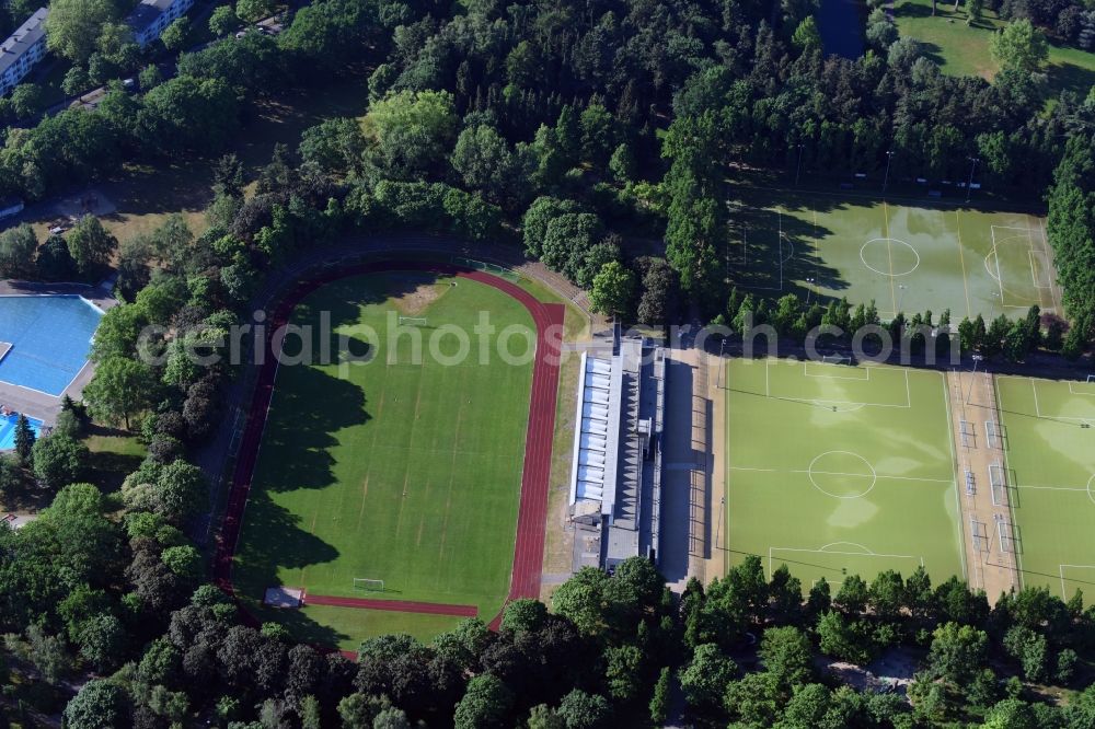 Aerial image Berlin - Ensemble of sports grounds TSV Mariendorf 1897 e. V. on Rixdorfer Str in the district Mariendorf in Berlin, Germany