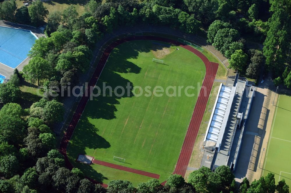 Aerial photograph Berlin - Ensemble of sports grounds TSV Mariendorf 1897 e. V. on Rixdorfer Str in the district Mariendorf in Berlin, Germany