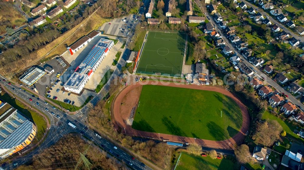 Aerial photograph Hattingen - Ensemble of sports grounds Turn- und Sportverein Hattingen 1863 e.V. Wildhagen in Hattingen in the state North Rhine-Westphalia