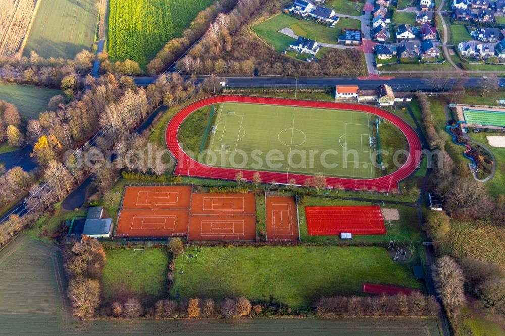 Haltern am See from above - Ensemble of sports grounds of TuS Sythen on Brinkweg in Haltern am See in the state North Rhine-Westphalia, Germany