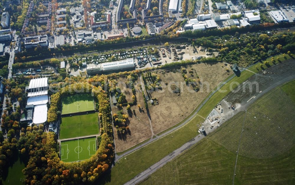 Aerial image Berlin - Ensemble of sports grounds Werner Seelenbinder sports park at the Oderstrasse in Berlin