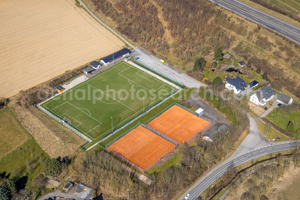 Aerial image Arnsberg - Ensemble of sports grounds Im Windfirkel in the district Rumbeck in Arnsberg at Sauerland in the state North Rhine-Westphalia, Germany