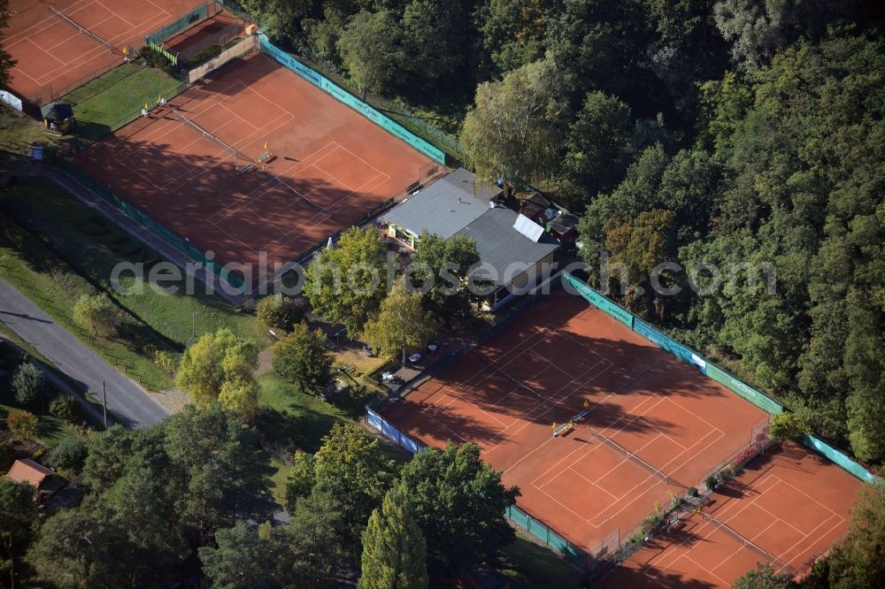 Neuenhagen from the bird's eye view: Ensemble of sports grounds in Neuenhagen in the state Brandenburg