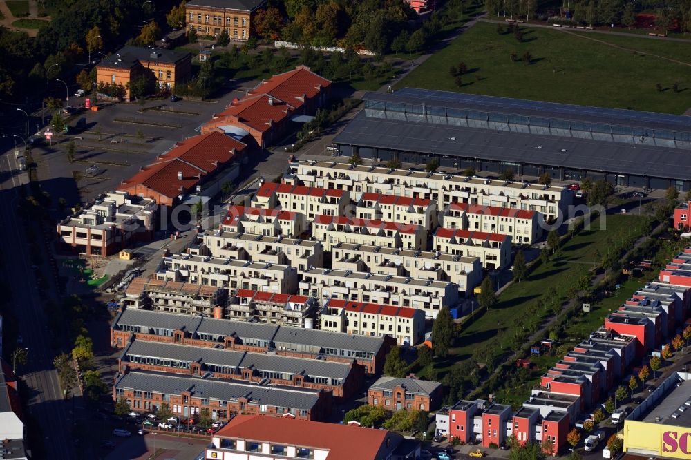 Aerial image Berlin Friedrichshain - Building site of Townhouses in the Eldenaer Viertel on the area of the development zone Alter Schlachthof / Eldenaer Strasse