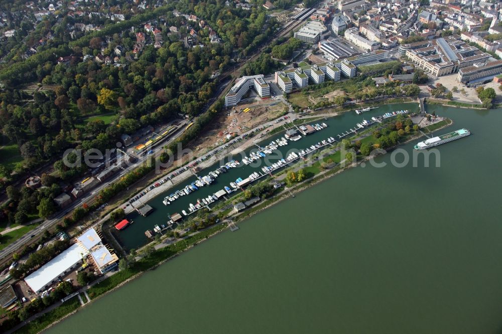 Aerial photograph Mainz - Development area of the brain area winter harbor on the banks of the River Rhein in Mainz in Rhineland-Palatinate