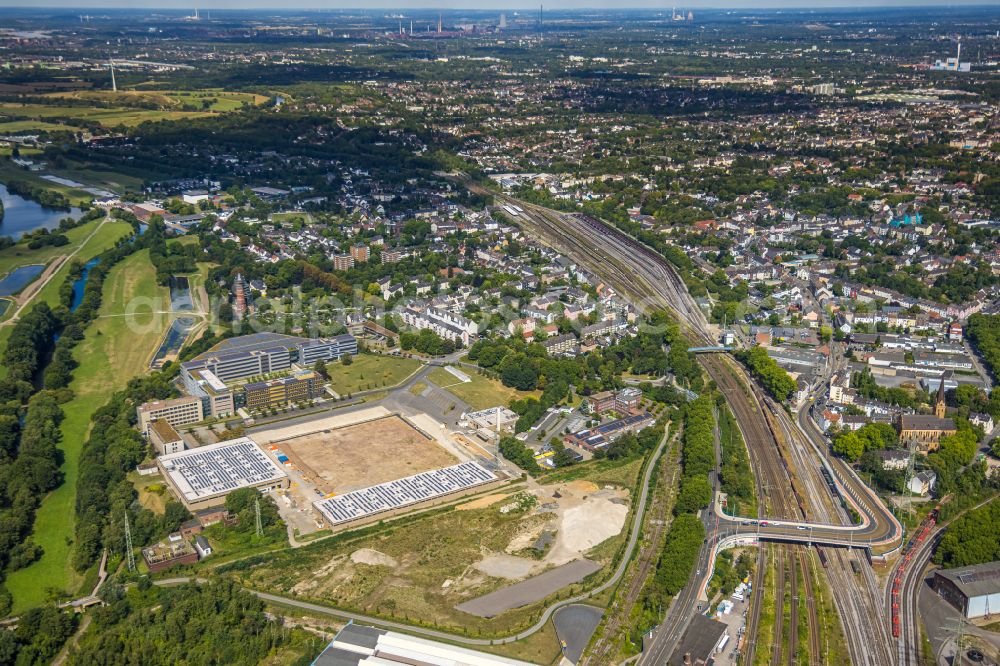 Aerial photograph Mülheim an der Ruhr - Development area and building land fallow on the demolition area of a warehouse building complex and logistics center on the ALDI Sued site in Muelheim on the Ruhr at Ruhrgebiet in the state North Rhine-Westphalia, Germany