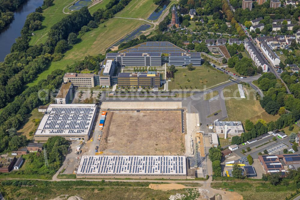 Mülheim an der Ruhr from the bird's eye view: Development area and building land fallow on the demolition area of a warehouse building complex and logistics center on the ALDI Sued site in Muelheim on the Ruhr at Ruhrgebiet in the state North Rhine-Westphalia, Germany